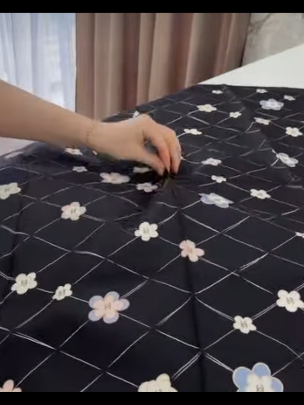Luxury Italy Silk Scarf 100% Silk 90/90cm